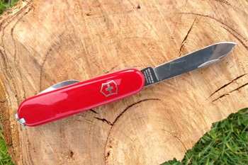 Swiss Army Knife Walker pocket knife review.
