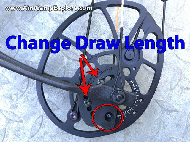 Adjust the draw length on a compound bow